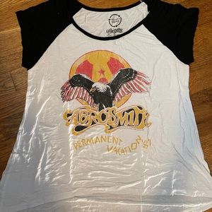 Aerosmith band tee size large